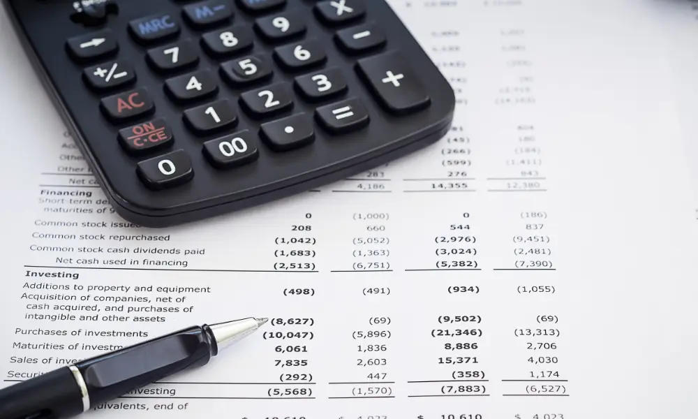 https://medcodesolutionsinc.com/wp-content/uploads/2024/12/Accounts-Receivable-Management-in-US.webp